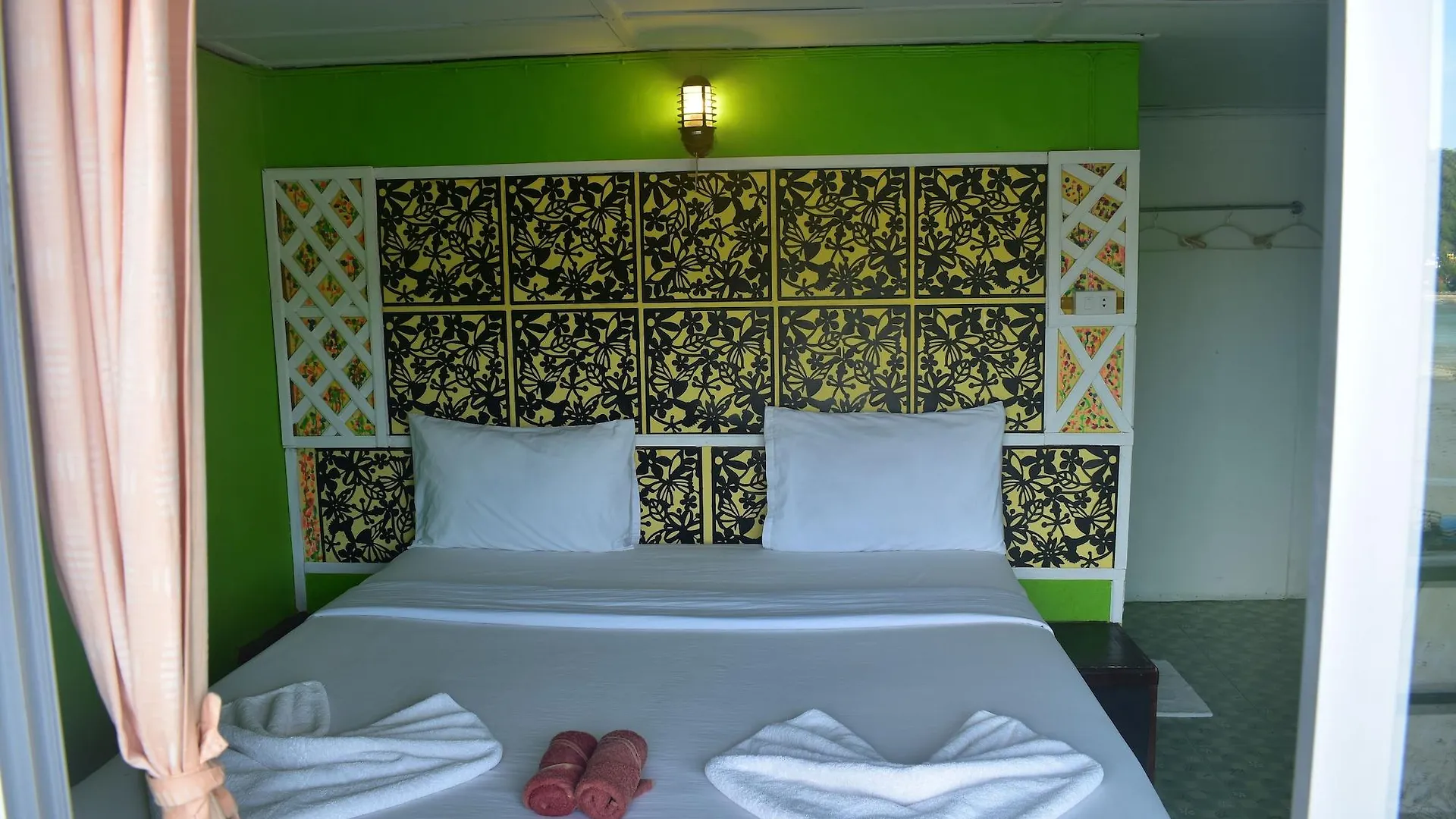 ** Inn Phi Phi Beach Front Resort Thailand