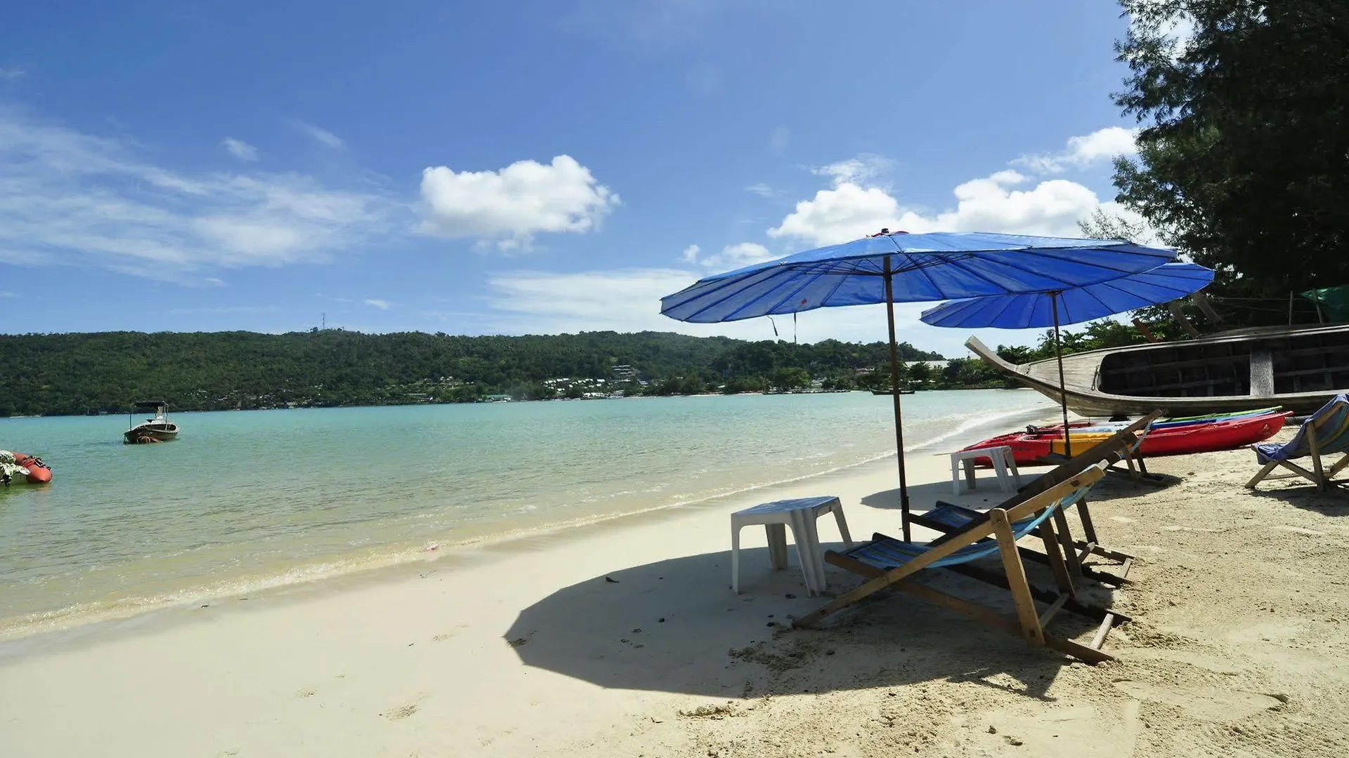 Phi Phi Beach Front Resort Inn